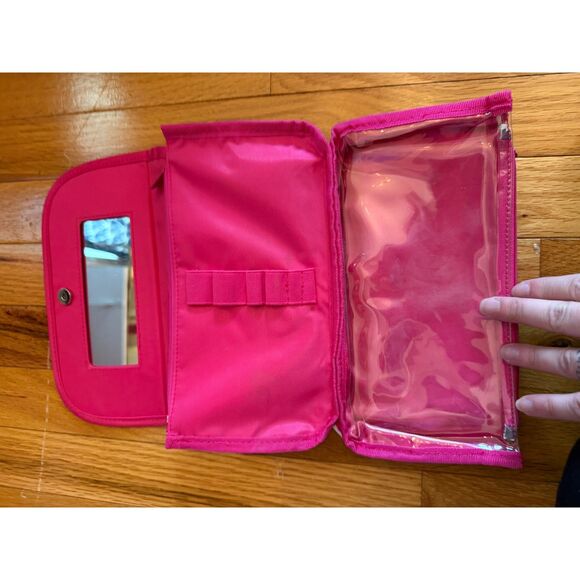 Thirty One Travel Toiletry Case - Picture 1 of 3